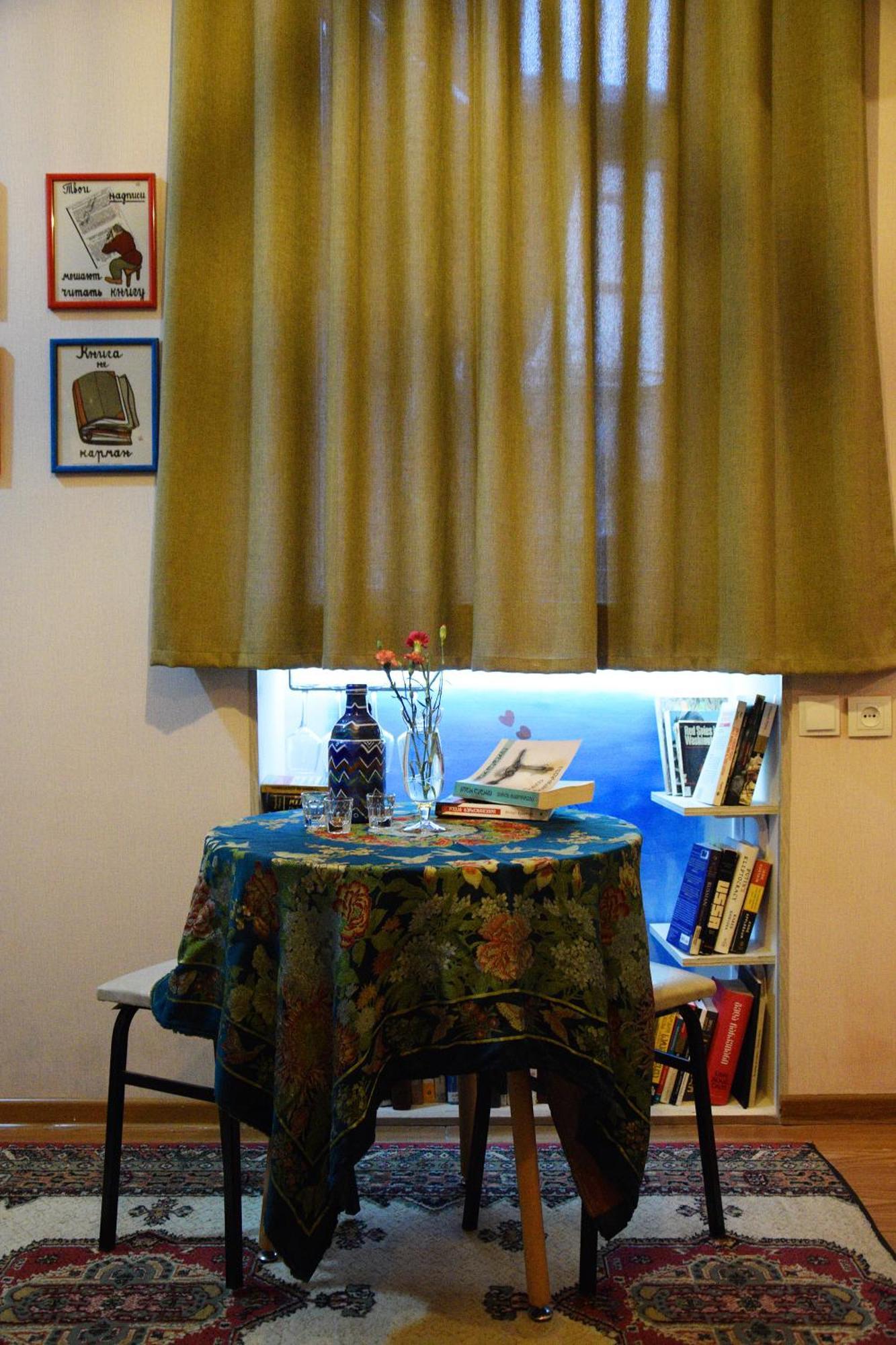 Librarians' Flat Lägenhet Tbilisi Exteriör bild