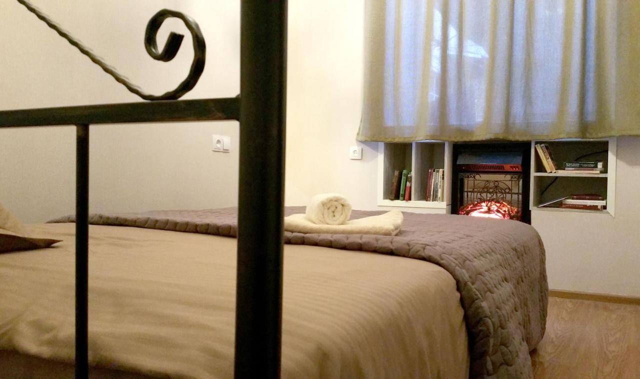 Librarians' Flat Lägenhet Tbilisi Exteriör bild